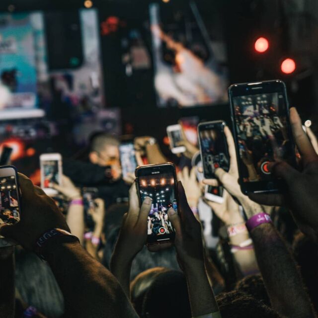 Was für Erfahrungen habt ihr mit guten Handykameras? Computer Bild hat diese Handys als Top 3 bewertet:

1. Huawei P 30 Pro
2. Samsung S10 Plus
3. Huawei Mate 20 Pro

Ich selbst nutze das Google Pixel 3 und bin mit der Kamera mehr als zufrieden! Wie ist es bei dir?
~~~~
#mobile #test #o2 #bestekamera #handy